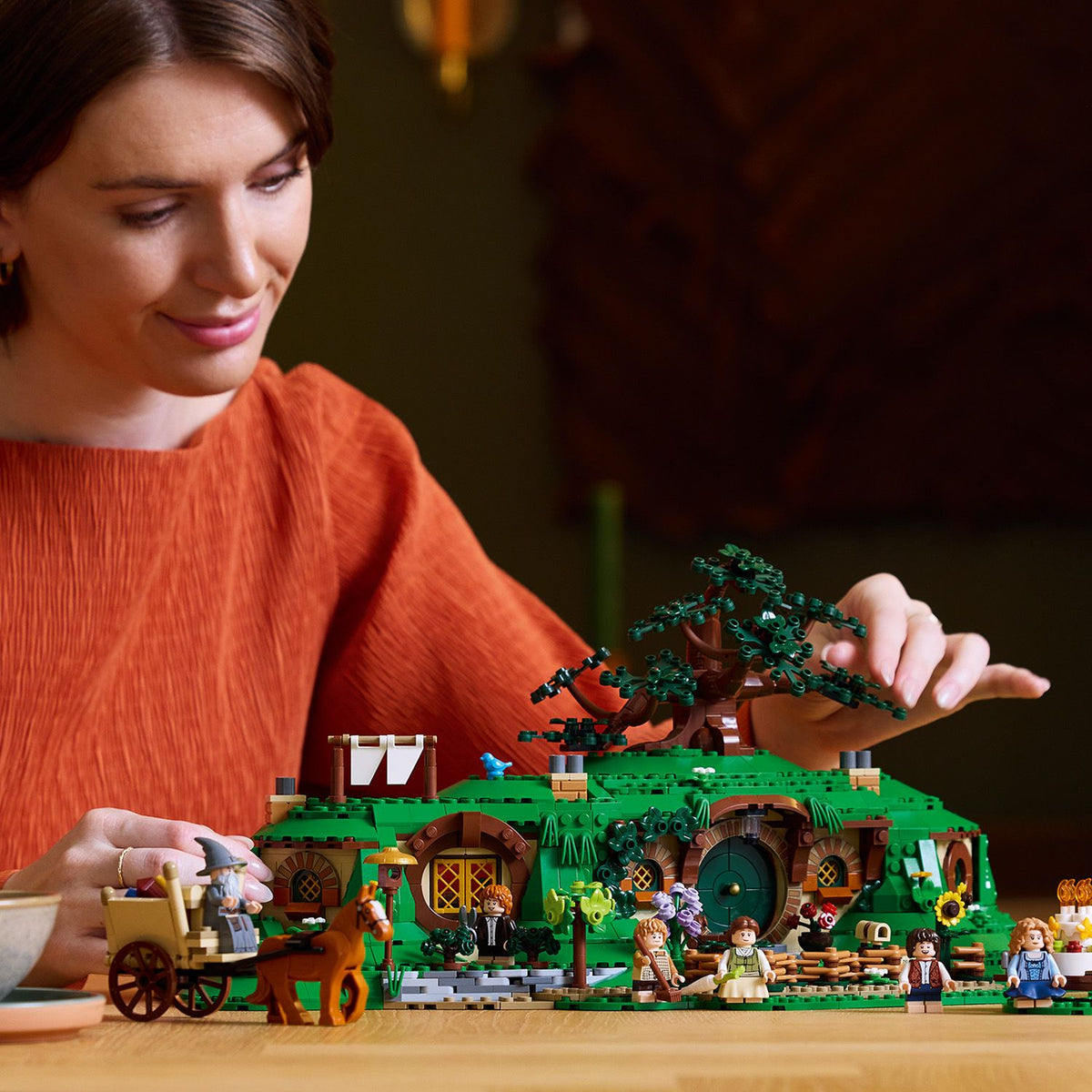 LEGO  The Lord of the Rings 10354 The Shire™: Experience Middle-earth!