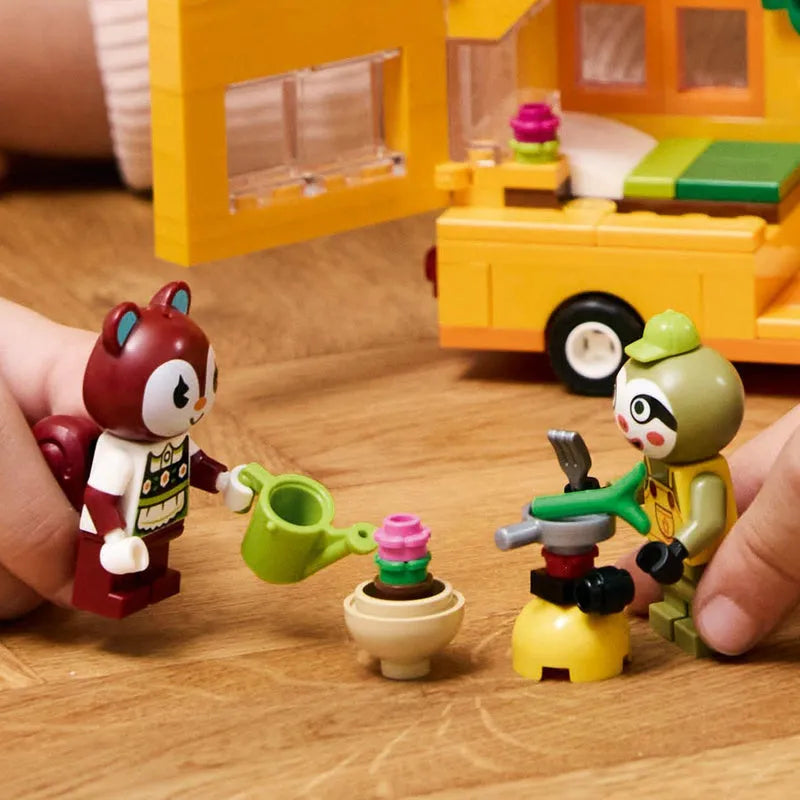 LEGO Leif's Caravan & Garden Store 77054 Animal Crossing