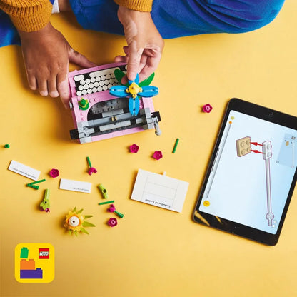 LEGO Typewriter with Flowers 31169 Creator 3-in-1