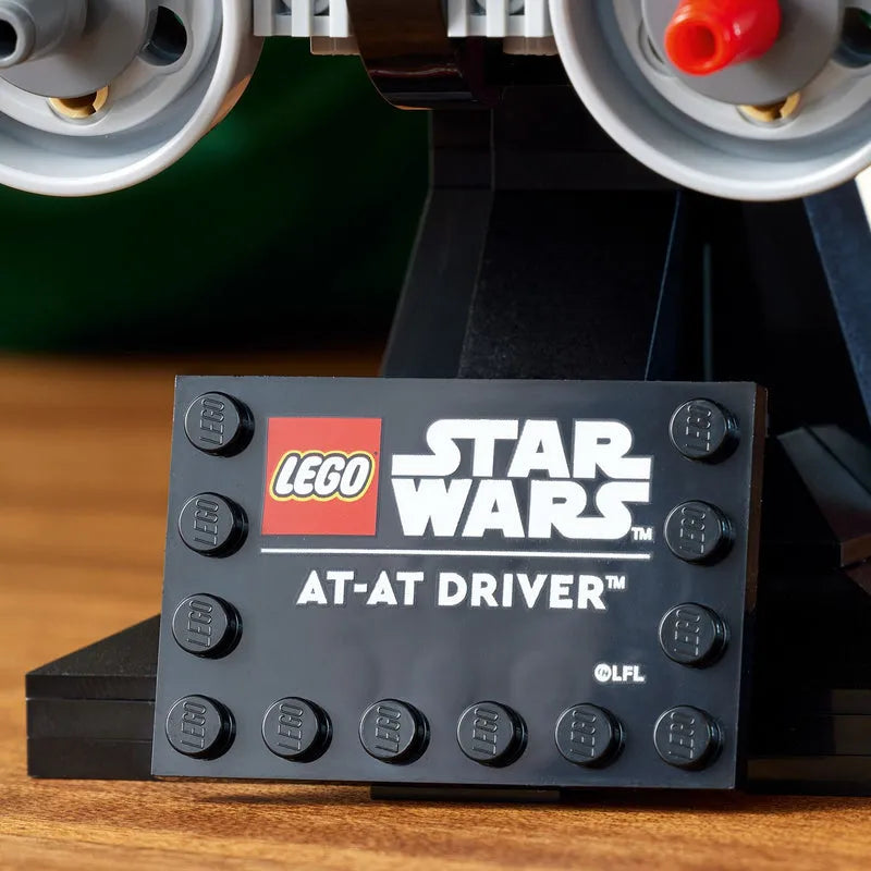 LEGO AT-AT Driver Helmet 75429 StarWars