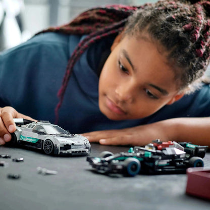LEGO The Mercedes-AMG Formula 1 W12 E Performance & Mercedes-AMG Project One 76909 Speedchampions