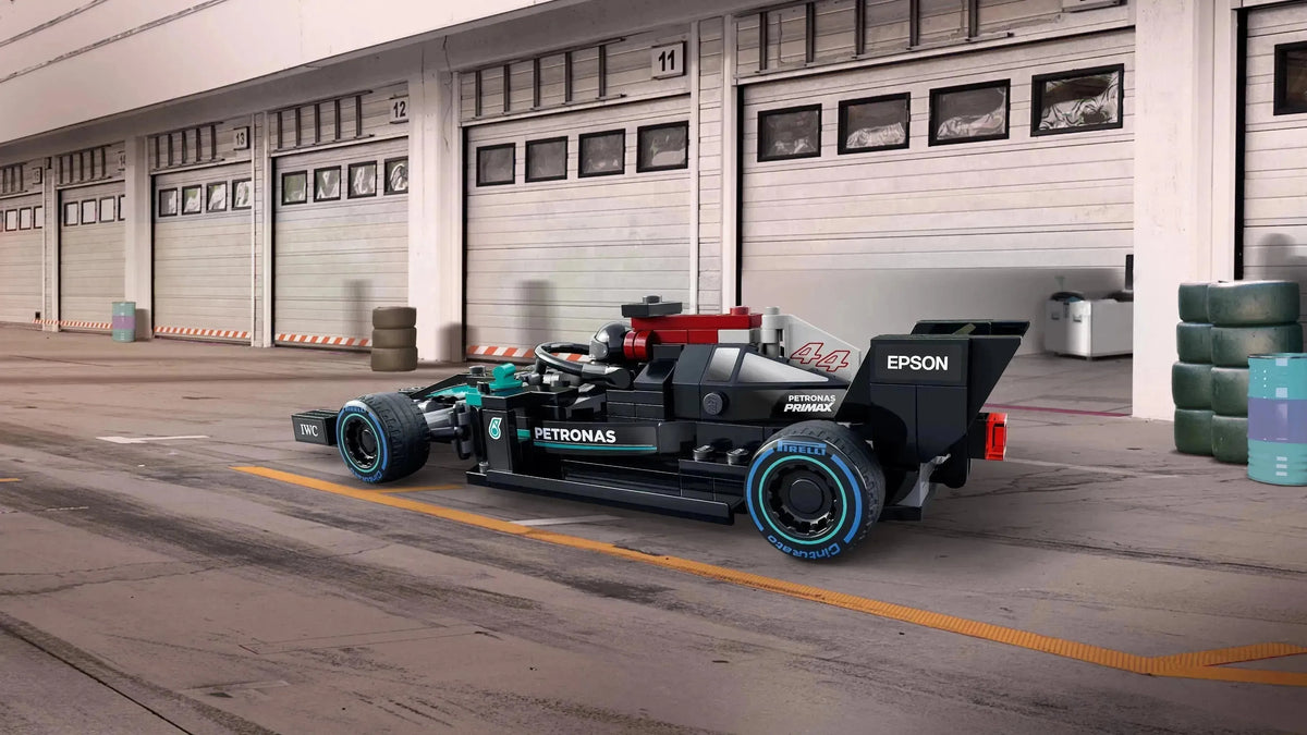 LEGO The Mercedes-AMG Formula 1 W12 E Performance & Mercedes-AMG Project One 76909 Speedchampions