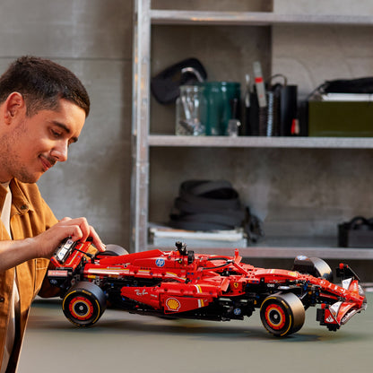 LEGO Formule 1 auto 42207 Ferrari SF24 Technic