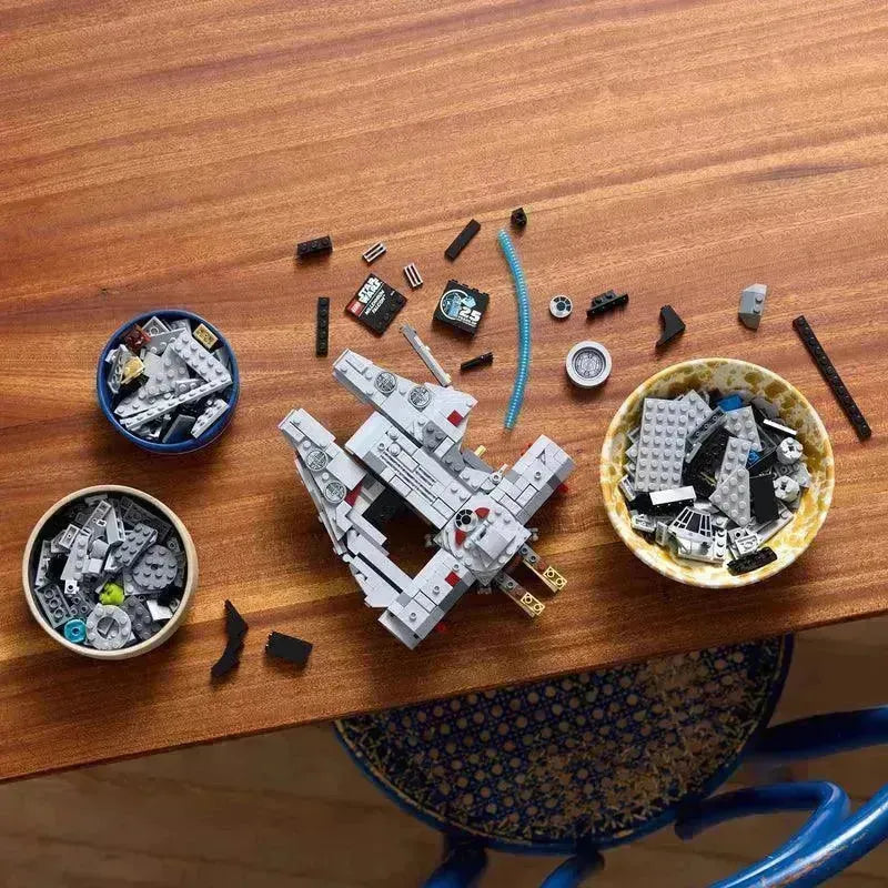 LEGO Millennium Falcon™ 75375 StarWars LEGO StarWars @ 2TTOYS LEGO €. 71.99