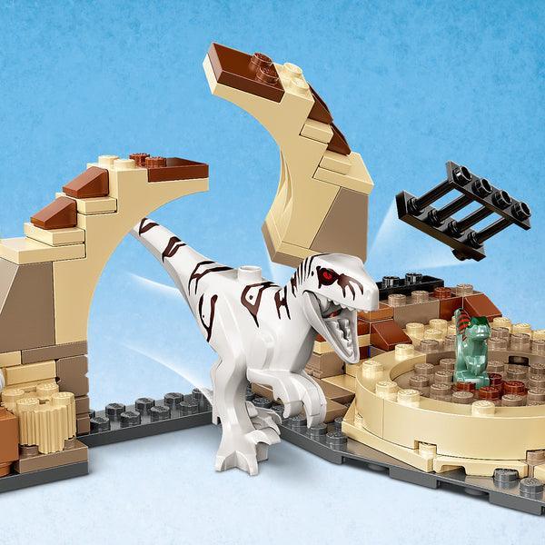 LEGO Atrociraptor dinosaurus motorachtervolging 76945 Jurassic World LEGO JURASSIC WORLD @ 2TTOYS LEGO €. 15.99
